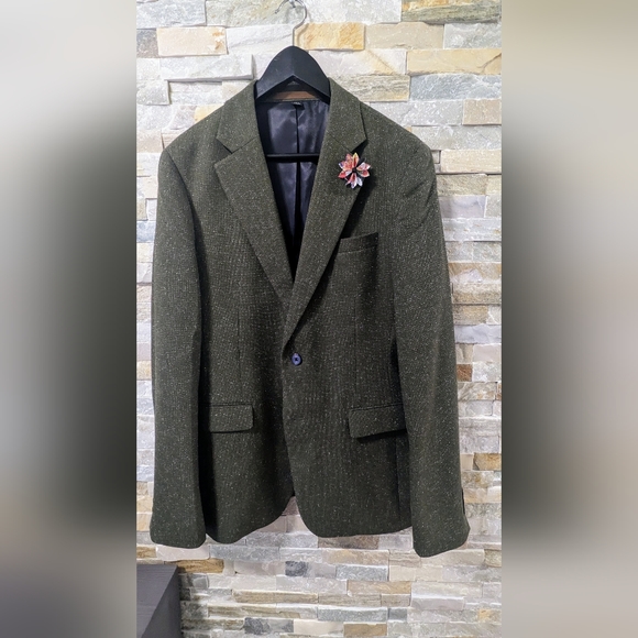 Kimono Flower Lapel Pin - Picture 6 of 7